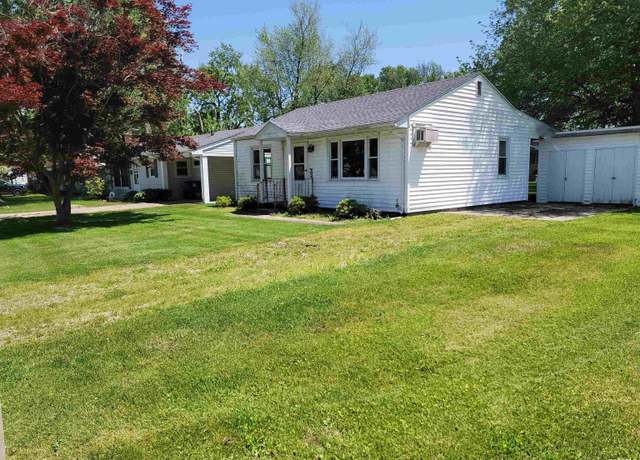 Property at 225 Hickory St, Flora, IL 62839, 2 beds, 1 bath
