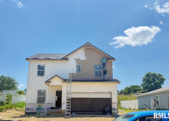 Property at 3325 Covington Dr, Davenport, IA 52806, 4 beds, 2.5 baths