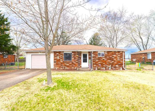 Property at 803 S Prairie Ln, Manito, IL 61546, 2 beds, 1 bath