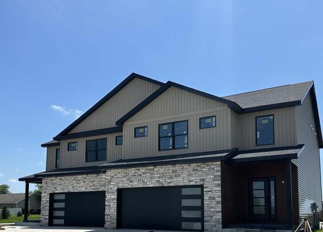Property at 3802 Sugar Loaf Dr, Springfield, IL 62711, 4 beds, 3.5 baths
