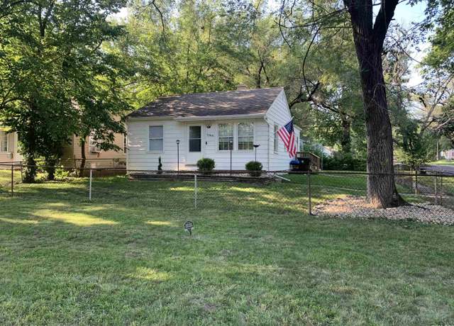 Property at 1044 S Tonti Cir, Peoria, IL 61605, 2 beds, 1 bath