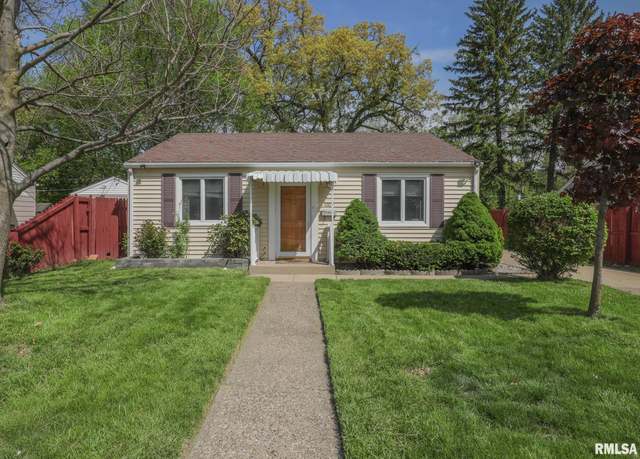 Property at 1009 38th St, Moline, IL 61265-2469, 2 beds, 1 bath