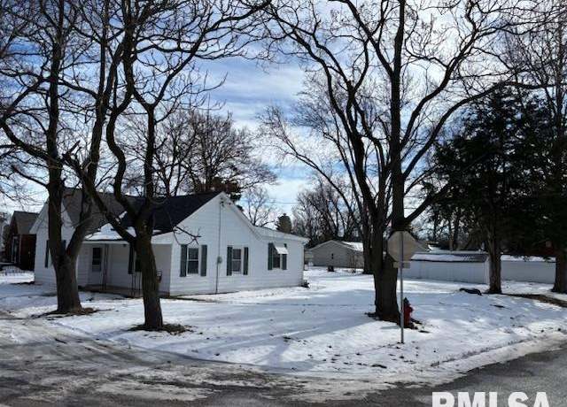 Property at 206 W Jefferson St, Athens, IL 62613, 3 beds, 1 bath