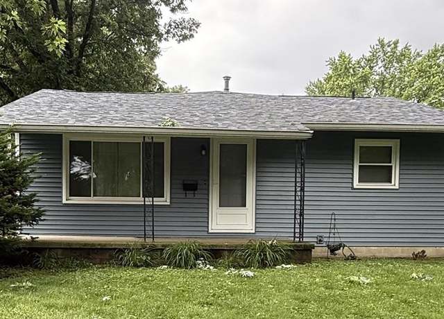 Property at 504 W Chestnut St, Chatham, IL 62629, 3 beds, 2 baths