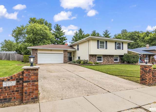 Property at 2125 Shabbona Dr, Springfield, IL 62702, 4 beds, 4 baths