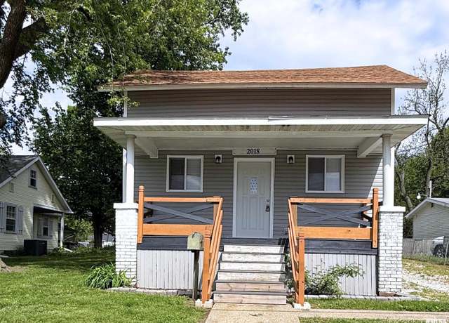 Property at 2018 N 9th St, Springfield, IL 62702, 3 beds, 1 bath