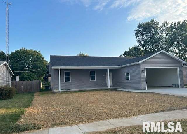 Property at 910 E Heights Ave, Taylorville, IL 62568, 3 beds, 2 baths