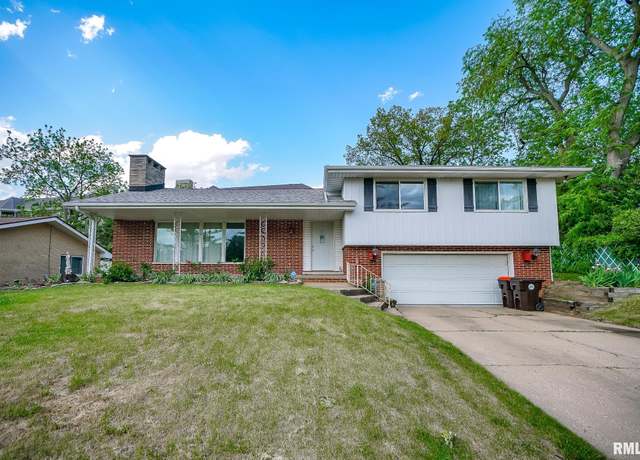 Property at 209 E Northridge Ln, Peoria, IL 61614, 3 beds, 2 baths