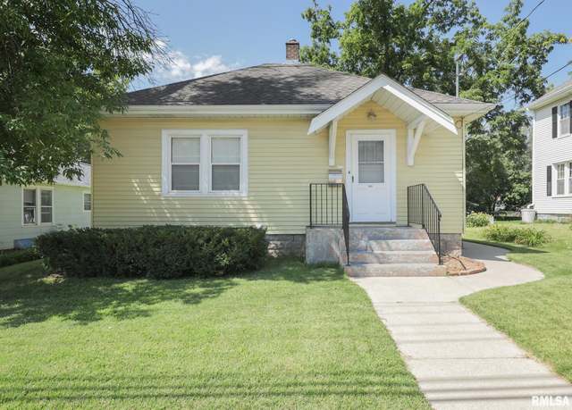 Property at 2018 17th St, Rock Island, IL 61201-4357, 1 bed, 1 bath