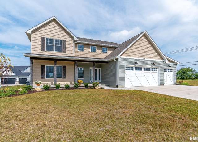 Property at 102 W Torrey Pines Dr, Eldridge, IA 52748, 6 beds, 4.5 baths