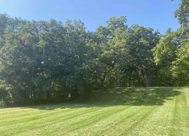 Property at 700 N Bluff Blvd, Clinton, IA 52732
