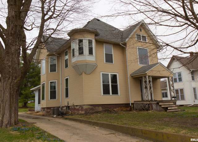 Property at 506 E Lincolnway Rd, Morrison, IL 61270, 4 beds, 3 baths