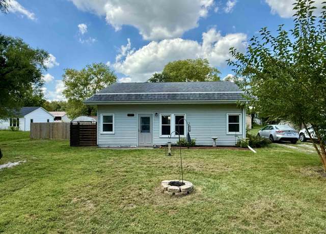 Property at 711 8th St, Colona, IL 61241, 2 beds, 1 bath