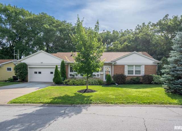 Property at 1723 Monterey Ct, Bettendorf, IA 52722, 3 beds, 2.5 baths