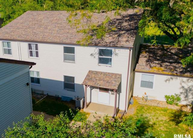 Property at 1020 Florence Ave, Pekin, IL 61554, 2 beds, 1.5 baths