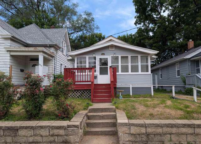 Property at 1013 W Hanssler Pl, Peoria, IL 61604, 2 beds, 1 bath