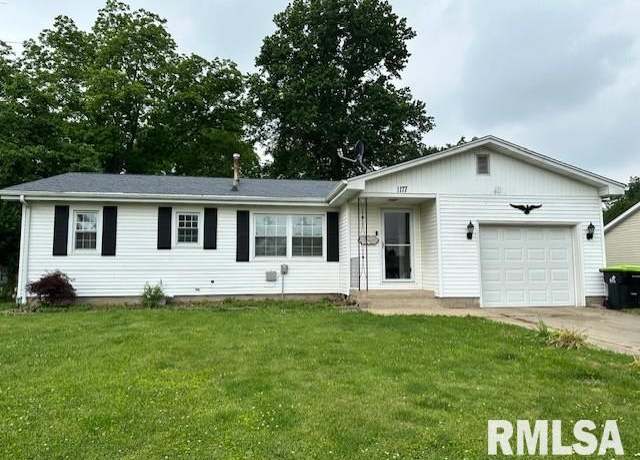 Property at 1177 King St, Jacksonville, IL 62650, 3 beds, 1 bath