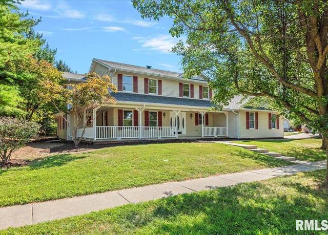 Property at 700 Country Meadows Dr, Springfield, IL 62702, 4 beds, 2.5 baths