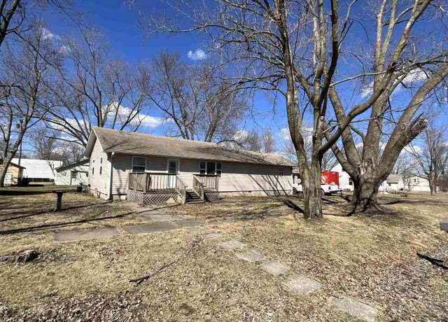 Property at 721 Illinois St, Alma, IL 62807, 2 beds, 2 baths