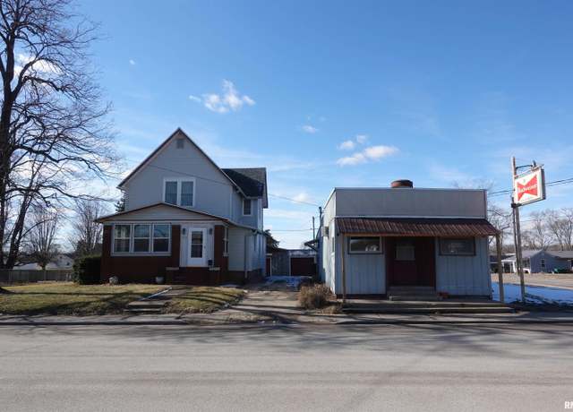 Property at 714 S Henderson St, Galesburg, IL 61401, 4 beds, 1.5 baths