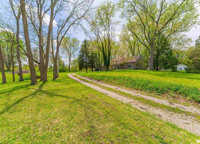 Property at 6112 Turkey Run Rd, Sherman, IL 62684, 3 beds, 1 bath