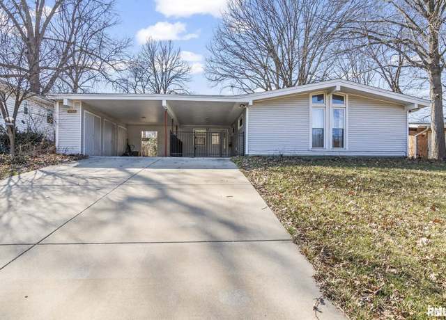 Property at 2337 Chatham Rd, Springfield, IL 62704, 3 beds, 1 bath