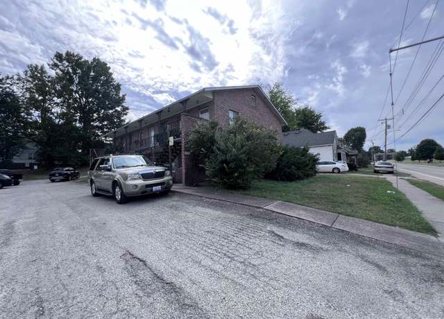Property at 313 E Mill St, Carbondale, IL 62901, 4 beds, 4 baths