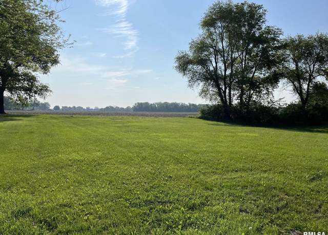 Property at 18 Maple Ct, Geneseo, IL 61254