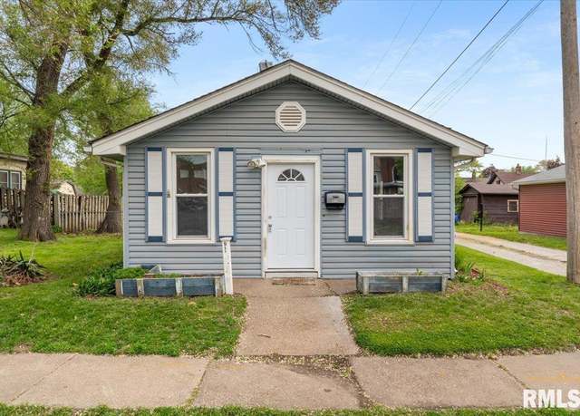 Property at 711 Birchwood Ave, Davenport, IA 52802, 2 beds, 1 bath