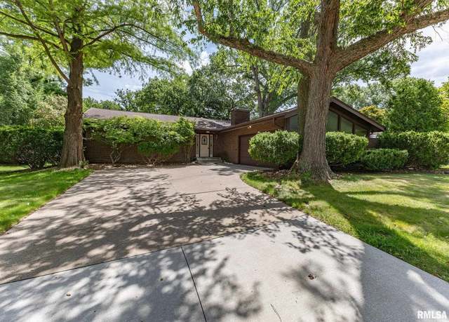 Property at 5317 36th Avenue Court, Moline, IL 61265, 4 beds, 3 baths