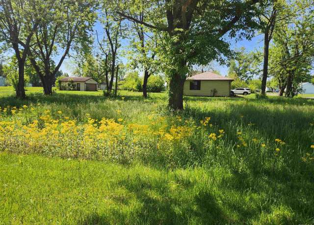 Property at 516 E Clay St, Ashley, IL 62808