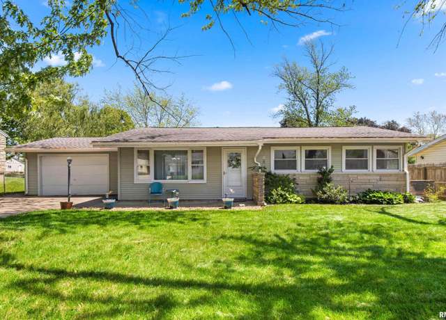 Property at 110 Bess St, Washington, IL 61571, 4 beds, 2 baths