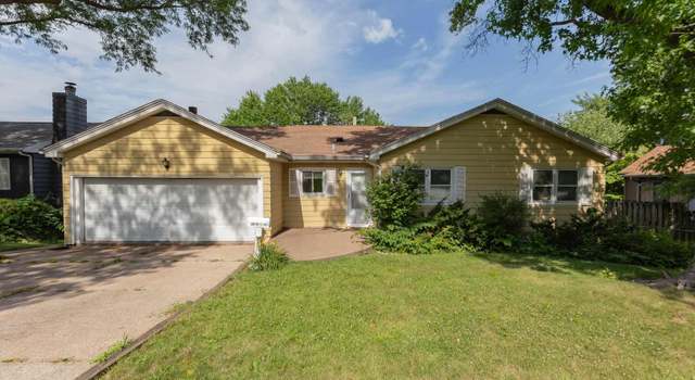 Photo of 2518 13th St, Rock Island, IL 61201