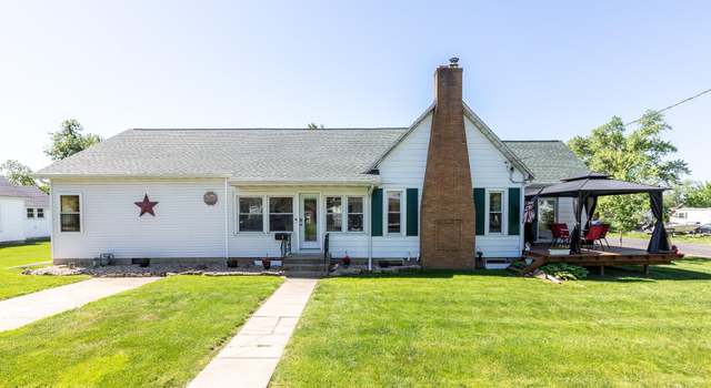 Photo of 113 W Essex St, Glasford, IL 61533