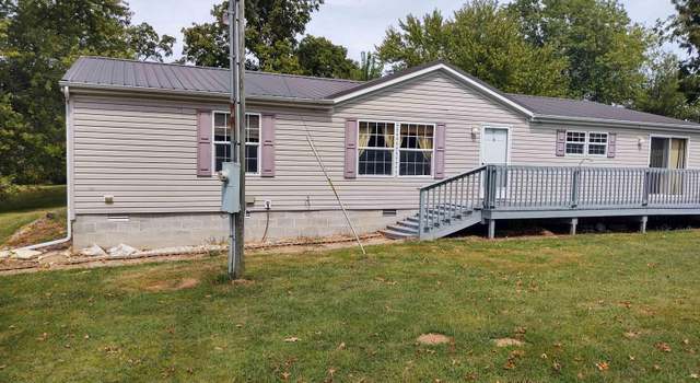 Photo of 201 S Royal St, Goreville, IL 62939