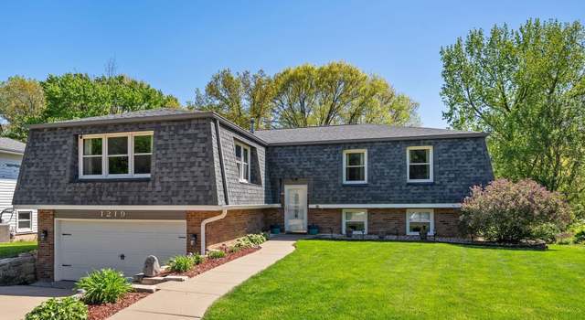 Photo of 1219 8th Street Court, Hampton, IL 61256