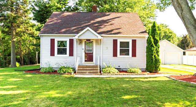 Photo of 109 W 19th Ave, Coal Valley, IL 61240