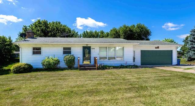 Photo of 606 W Edgington St, Reynolds, IL 61279