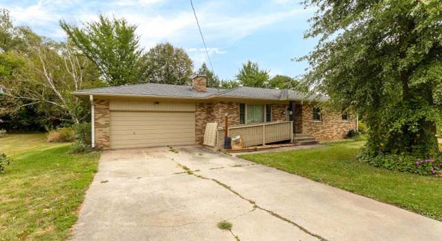 Photo of 1208 12th St, Viola, IL 61486