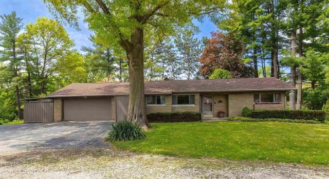 Photo of 4 Cottonwood Ln, Colona, IL 61241