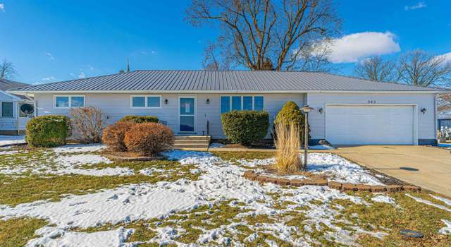 Photo of 305 N Madison St, Hartsburg, IL 62643