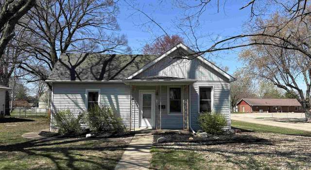 Photo of 317 N High St, Lacon, IL 61540
