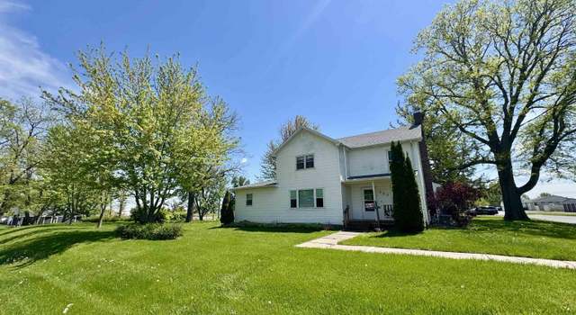 Photo of 902 E Main St, Aledo, IL 61231