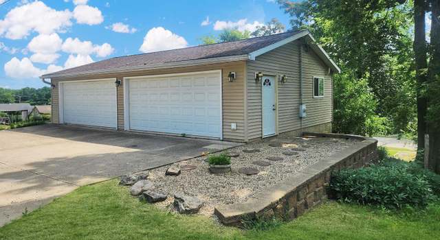 Photo of 215 2nd St, Sparland, IL 61565
