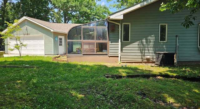 Photo of 12862 Winnebago Dr, Shipman, IL 62685