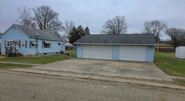 Photo of 105 N Western Ave, St David, IL 61563