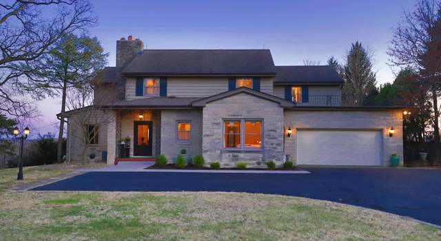 Photo of 504 E High Point Pl, Peoria, IL 61614
