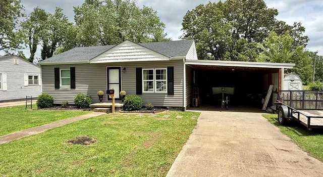 Photo of 2040 Greenview Ave, Metropolis, IL 62960
