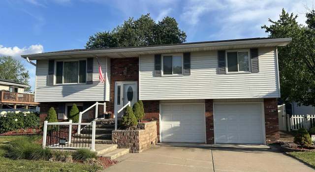 Photo of 3406 W Brookside Dr, Peoria, IL 61615