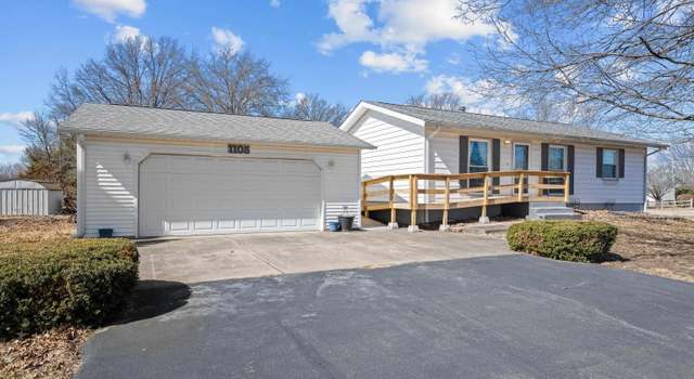 Photo of 1105 12th St, Viola, IL 61486
